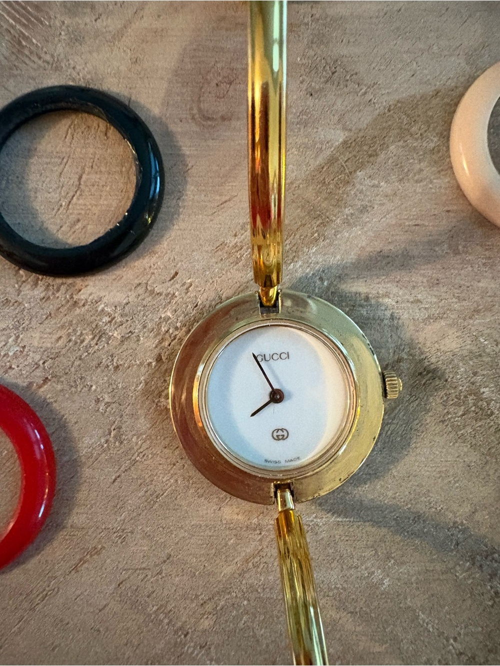 Vintage GUCCI Interchangeable Bezel Gold Bangle Watch with six bezels - Picture 4 of 14